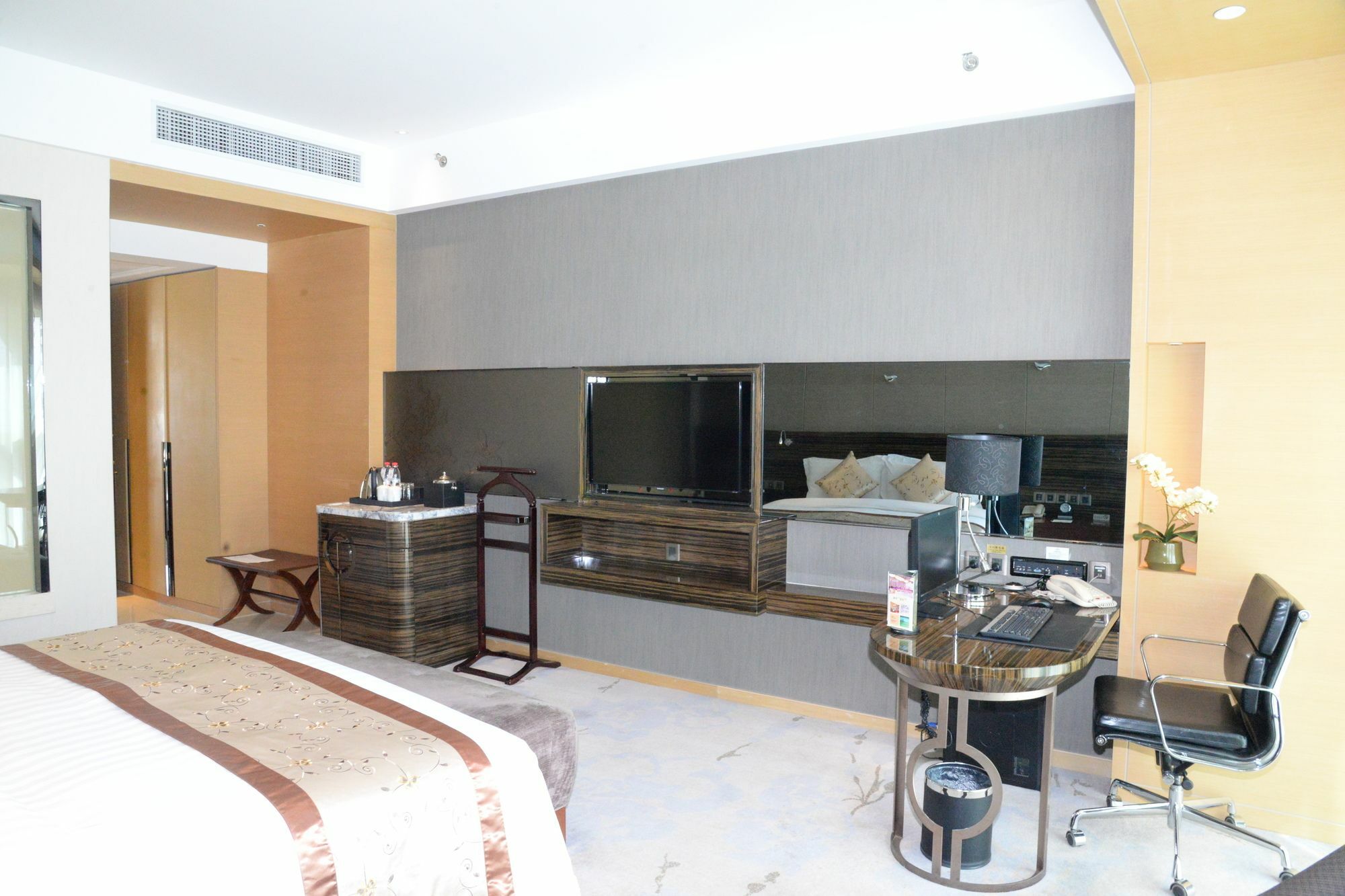 Beijing Riverside Hotel Exterior foto